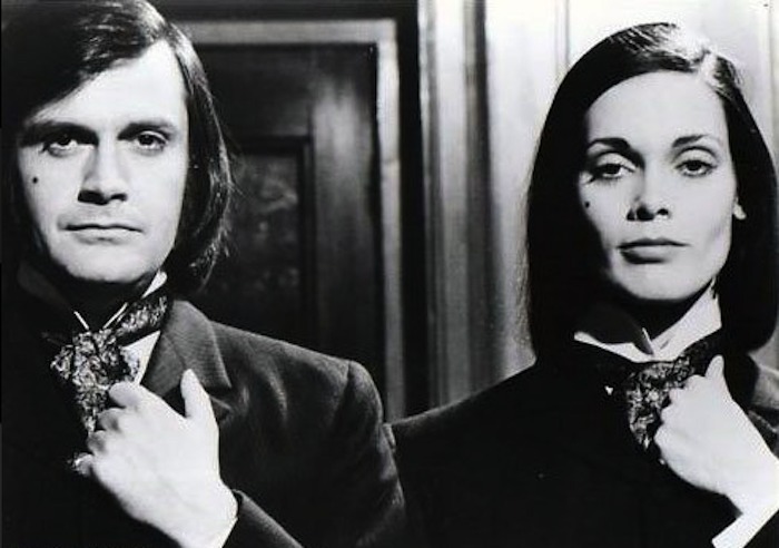 Dr Jekyll & Sister Hyde35