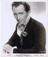 the revenge of frankenstein23