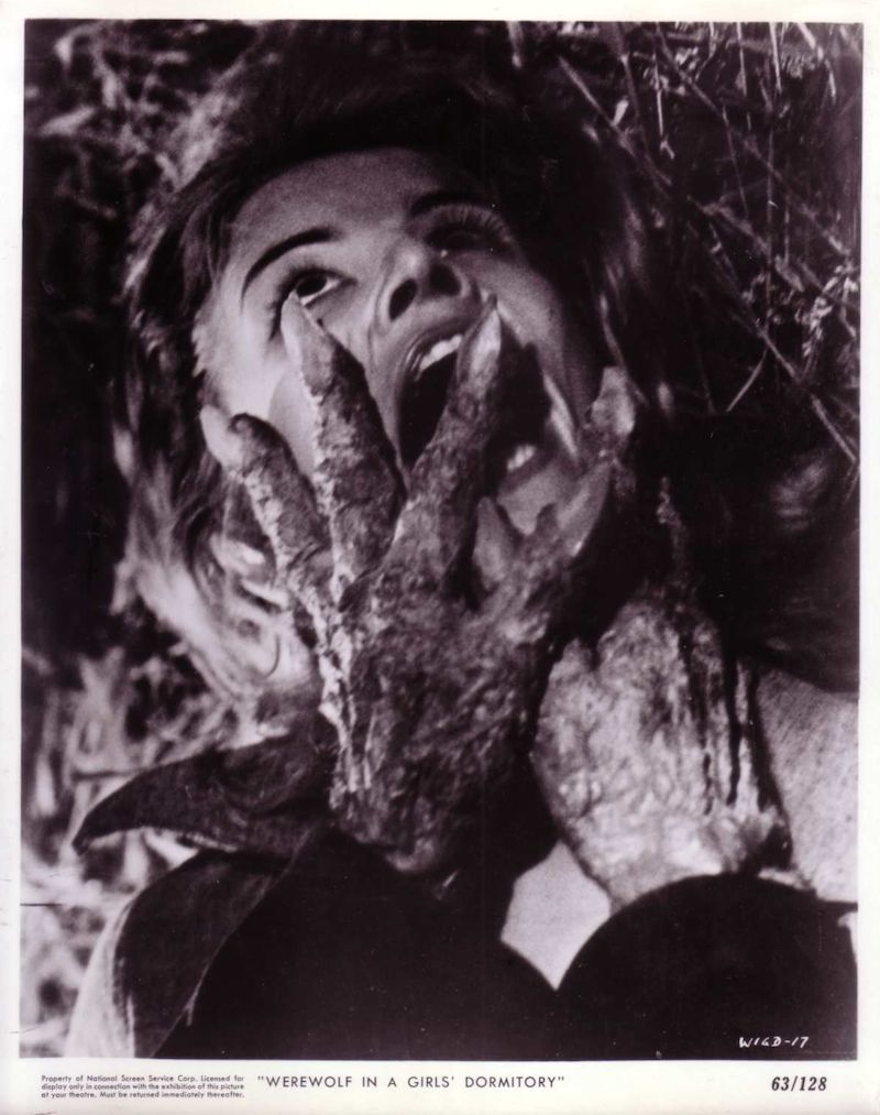 werewolf_in_girls_dormitory15