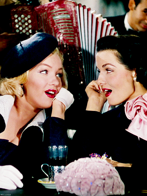 gentlemen-prefer-blondes43