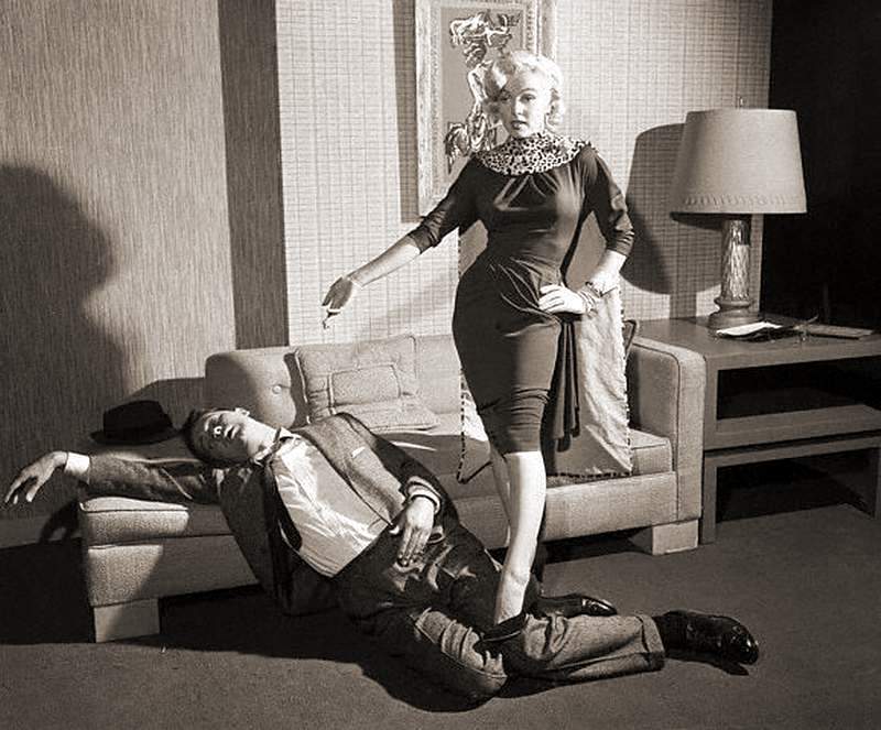 gentlemen-prefer-blondes49