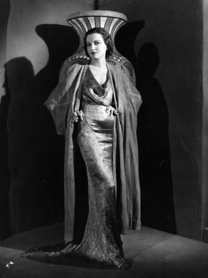 1932: Zita Johann (1904 - 1993) plays a reincarnated Egyptian princess in the film 'The Mummy', (aka 'Cagliostro', 'Im-Ho-Tep' or 'King of the Dead). The film was directed by Karl Freund for Universal Studios. (Photo by Hulton Archive/Getty Images)