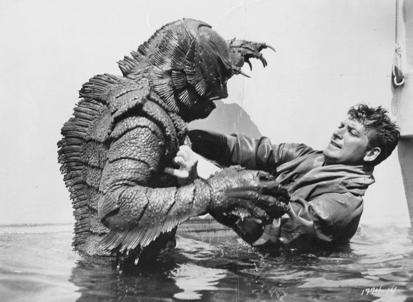 revenge_of_creature_14