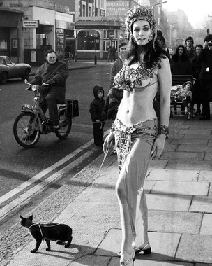 Actress Valerie Leon in a publicity stunt for the Hammer Horror film Blood From the Mummy's Tomb 1971