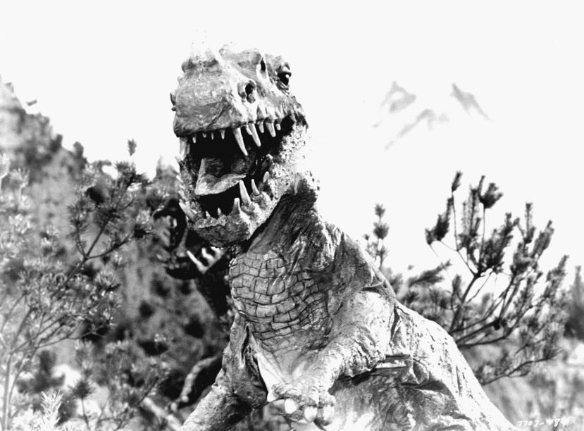 land_that_time_forgot_01