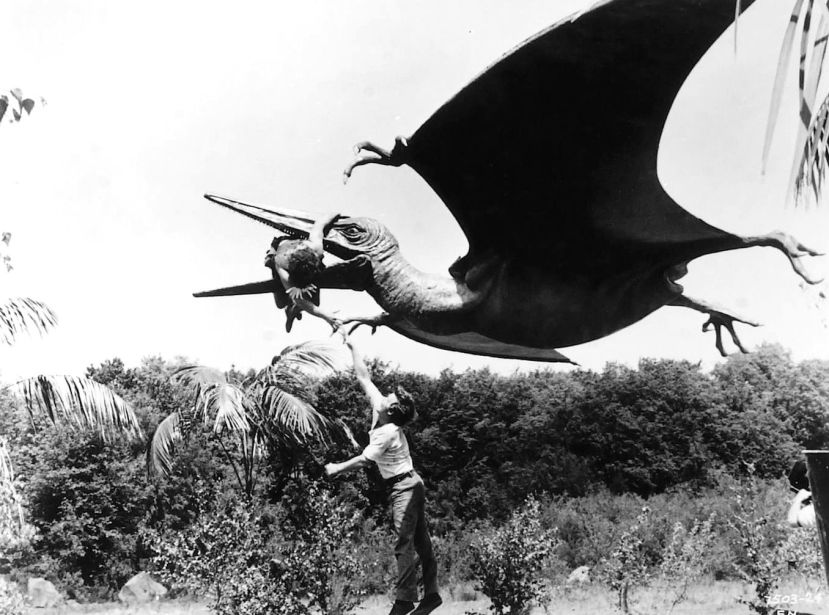 land_that_time_forgot_02