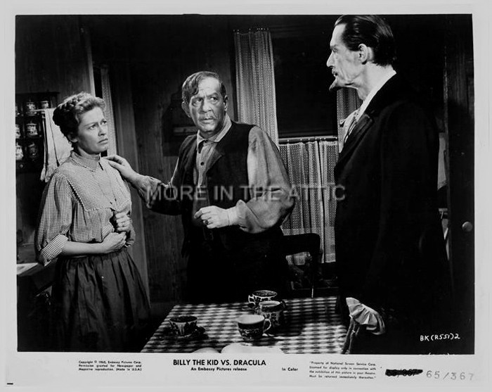 Billy the Kid vs Dracula 13
