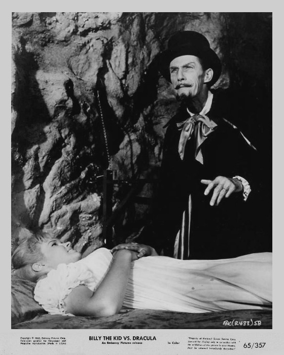 Billy the Kid vs Dracula 27