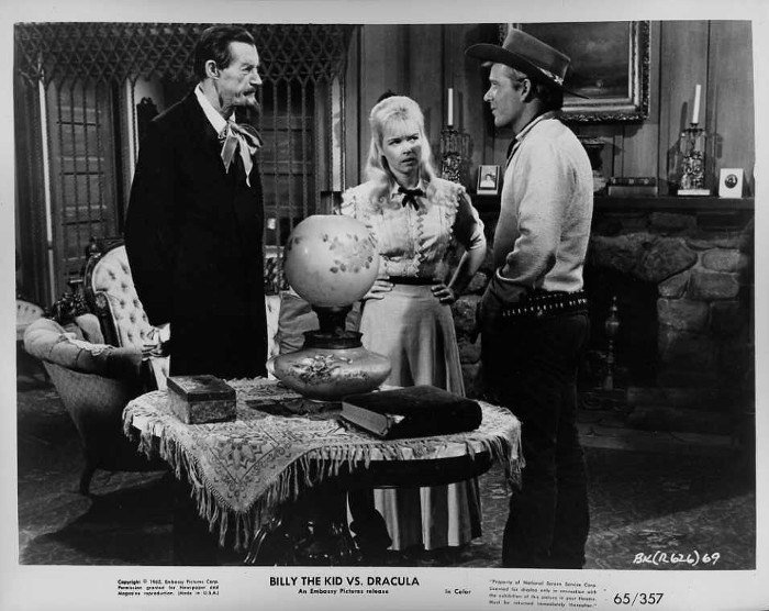 Billy the Kid vs Dracula 30