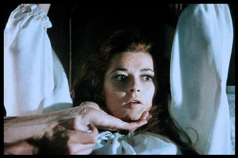 PETER CUSHING STEPHANIE BEACHAM IAN OGILVY  'AND NOW THE SCREAMING STARTS' AMICUS FILMS Dir: ROY WARD BAKER PETERCUSHING.ORG.UK