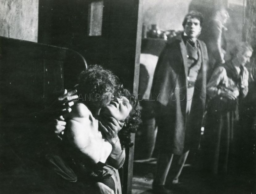 The Flesh and the Fiends 27