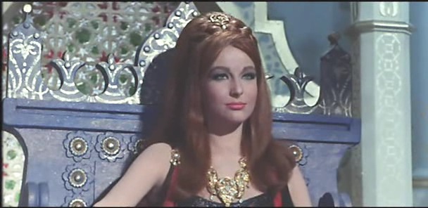 Hercules of the Desert 12