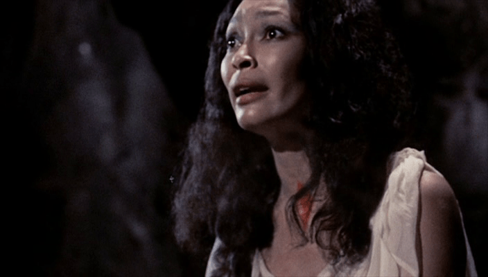 night of the cobra woman 15