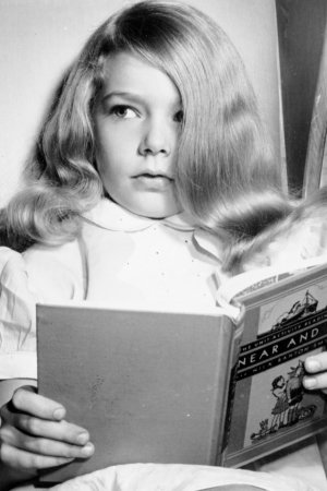 The Curse of the Cat People 20