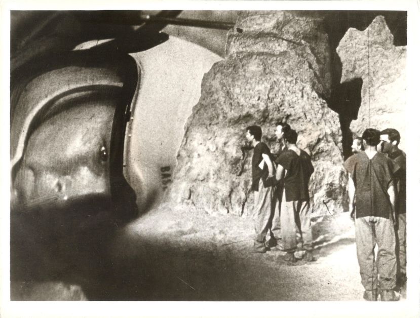 The Phantom Planet 32