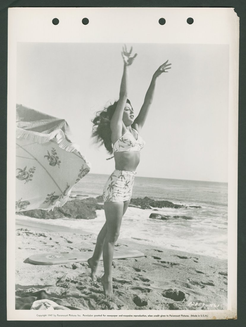 Night Has a Thousand Eyes 3