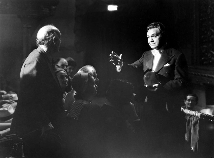 Night Has a Thousand Eyes 30