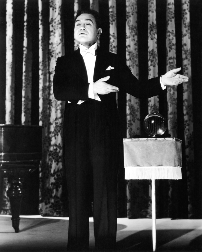 Night Has a Thousand Eyes 38