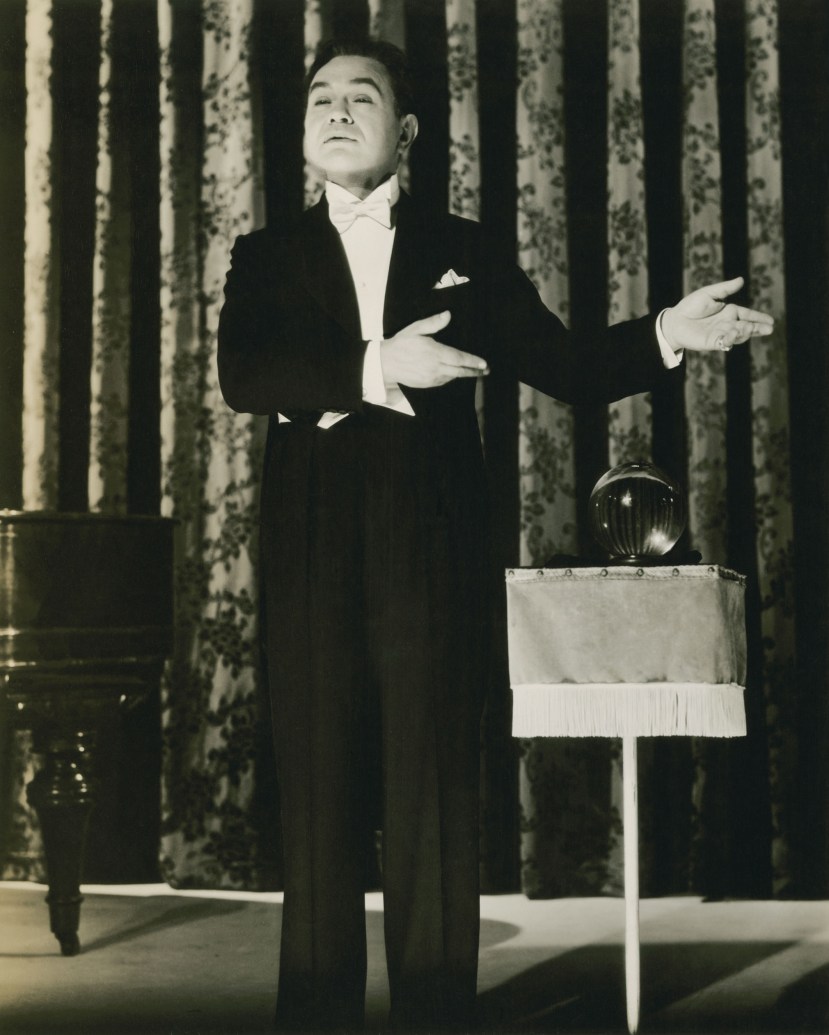 Night Has a Thousand Eyes 39