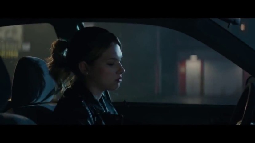 The Girl in the Photgraphs 7