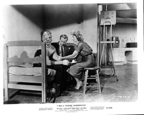 i-was-a-teenage-frankenstein-23