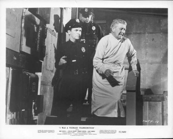 i-was-a-teenage-frankenstein-31