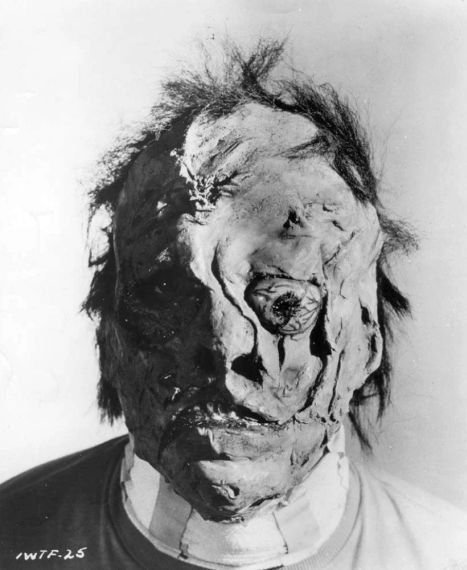 i-was-a-teenage-frankenstein-40