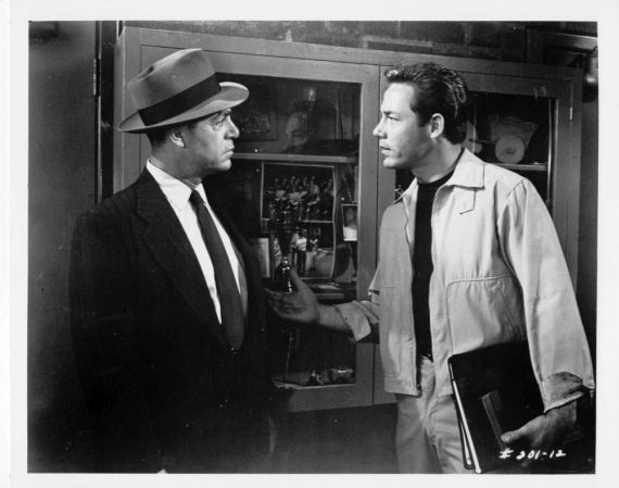 i-was-a-teenage-werewolf-19