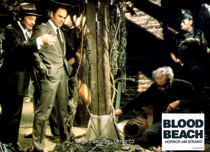 blood-beach-13