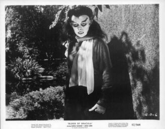 blood-of-dracula-1957-11