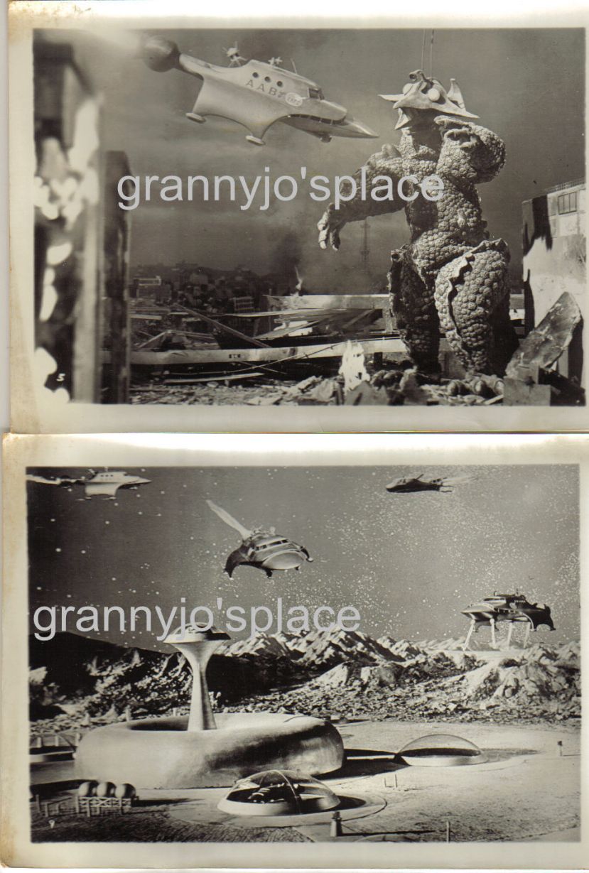 x-from-outer-space-35