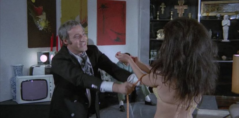 five-dolls-for-an-august-moon-12