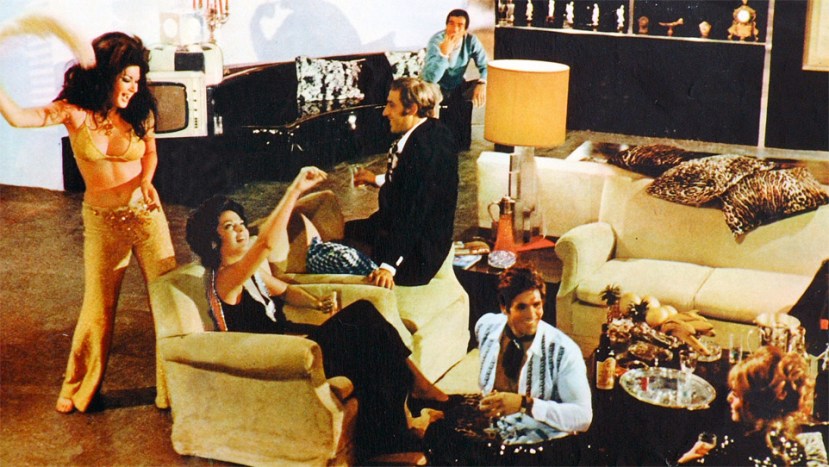 five-dolls-for-an-august-moon-8