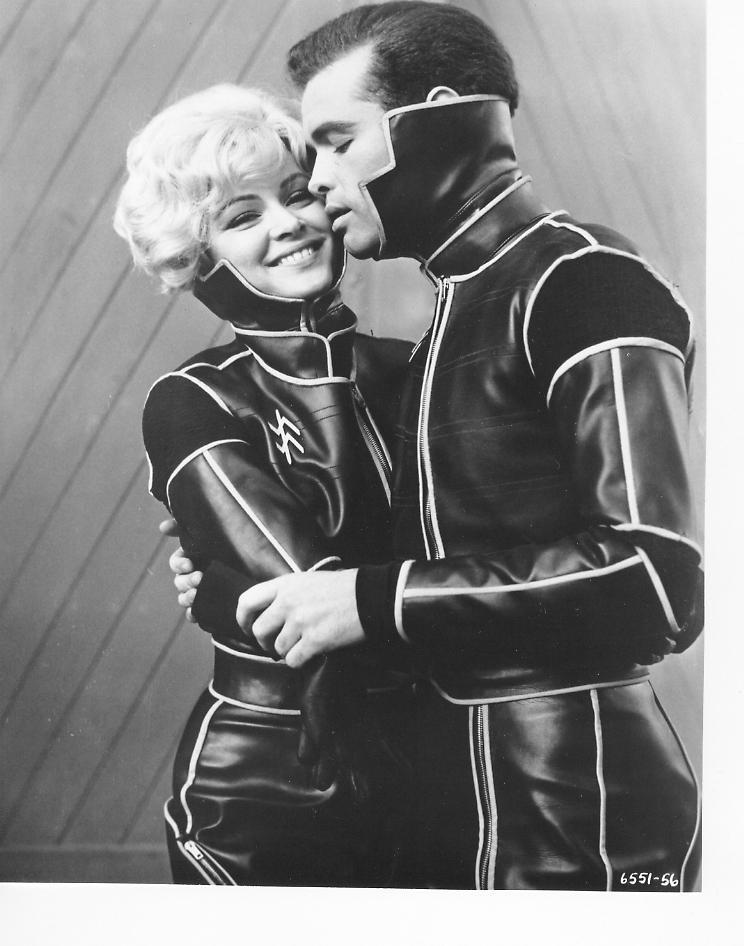 planet-of-the-vampires-76